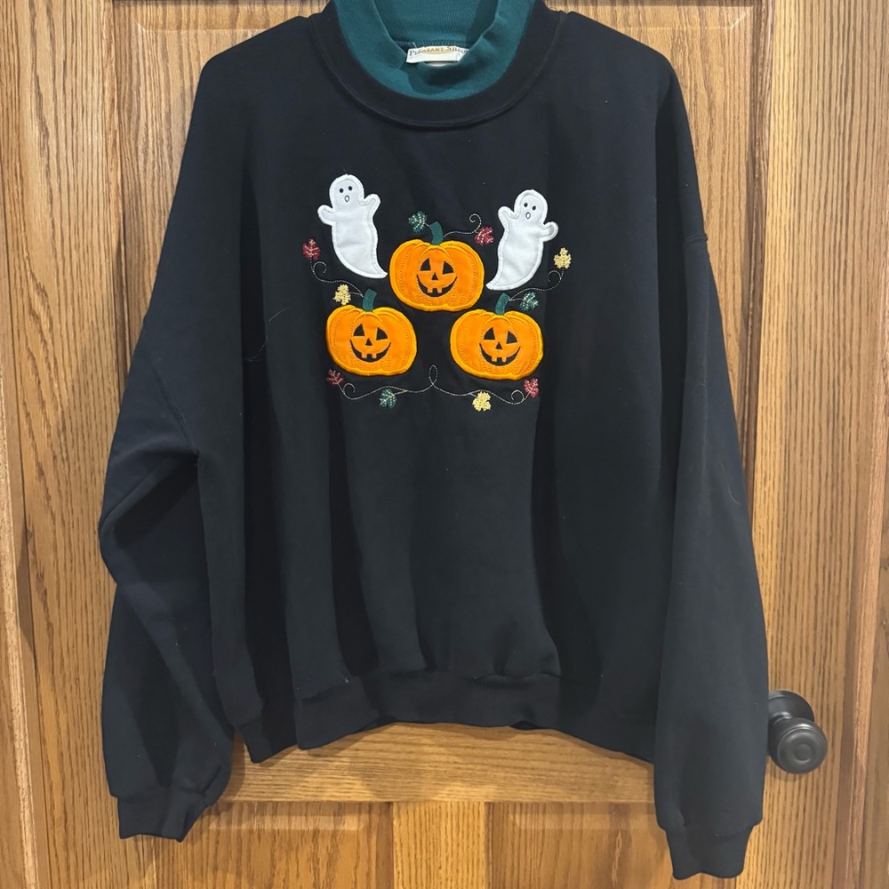 Vintage Halloween Grandmacore Ghost Pumpkin Graphic Sweatshirt. XL